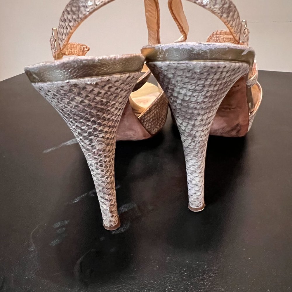 Kate Spade 7.5 Metallic Python Peep Toe - image 7